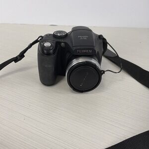 Fujifilm FinePix S700 10x Optical Zoom 7.1 Mega Pixel Digital Camera TESTED